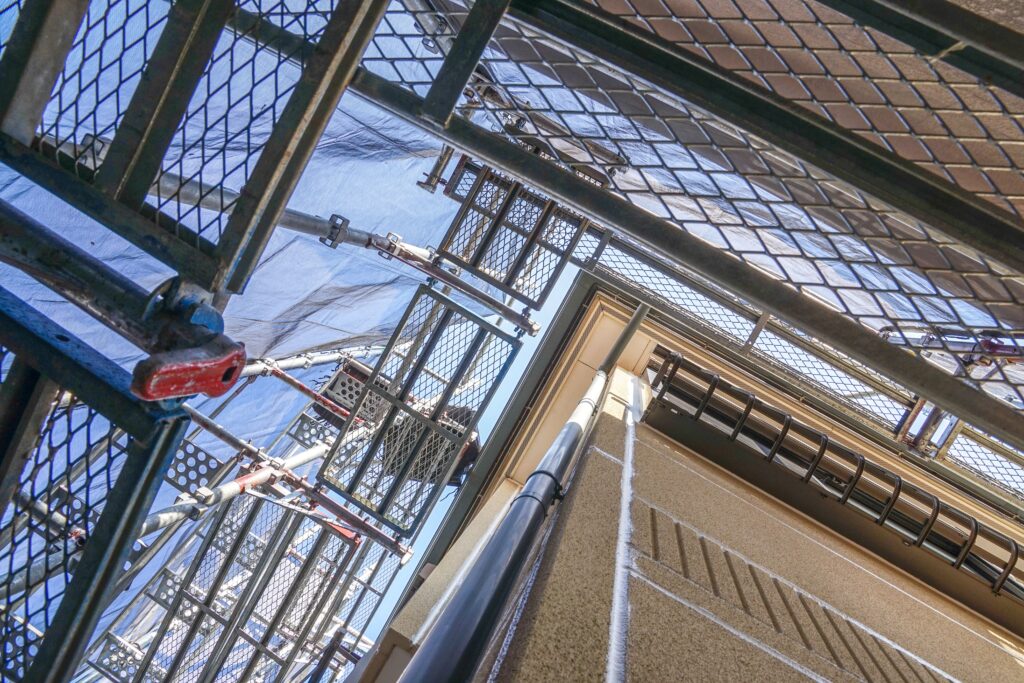 屋根塗装の色選びで後悔しないために｜沼津・三島の有限会社オカモトが徹底解説